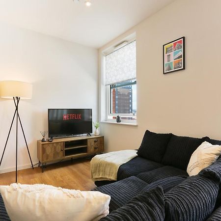 Modern 2-Bed Apartment, Free Parking, City Centre, Netflix & Pet Friendly - Hosted By Stay Host Save شيفيلد المظهر الخارجي الصورة
