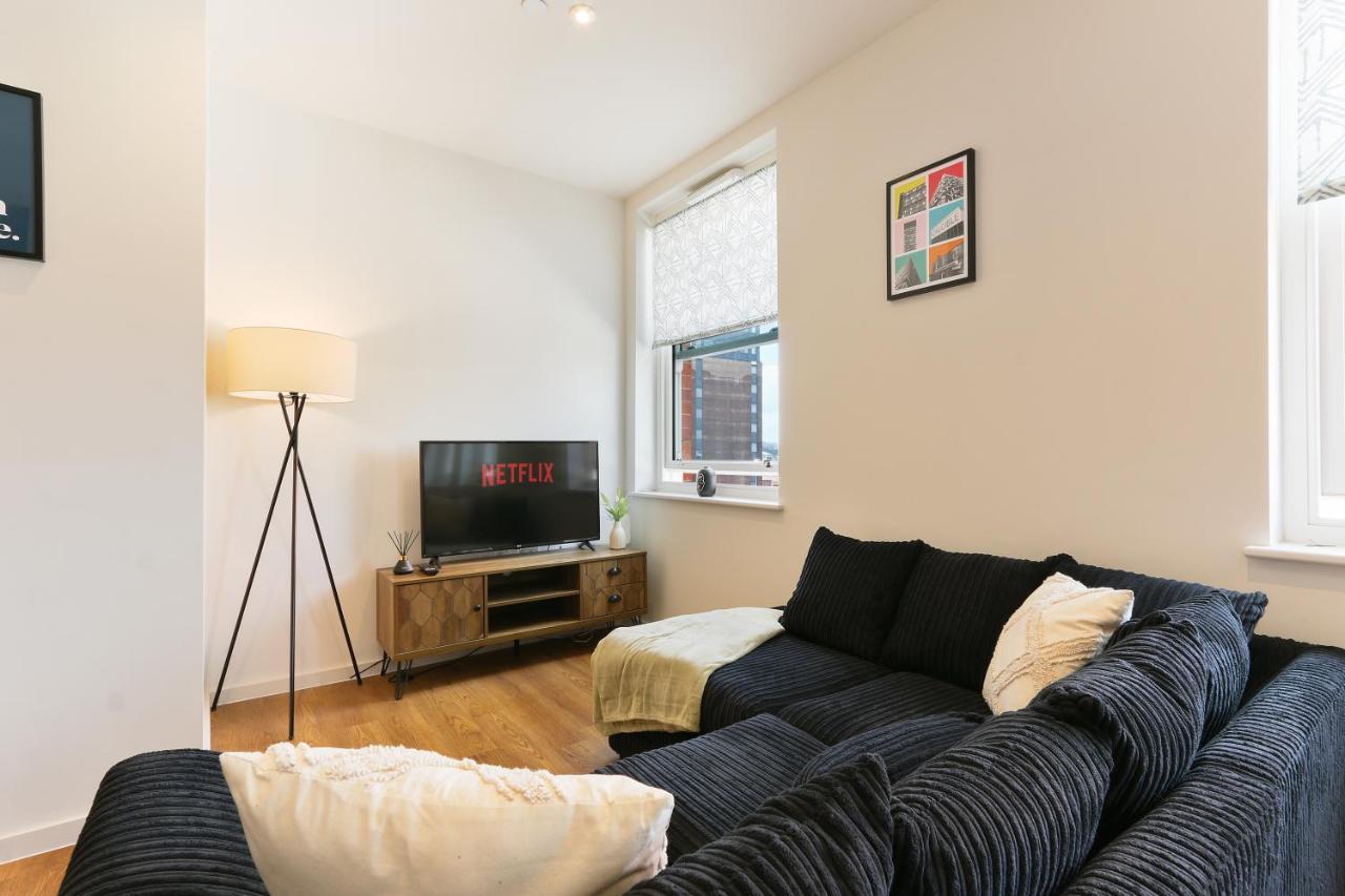 Modern 2-Bed Apartment, Free Parking, City Centre, Netflix & Pet Friendly - Hosted By Stay Host Save شيفيلد المظهر الخارجي الصورة