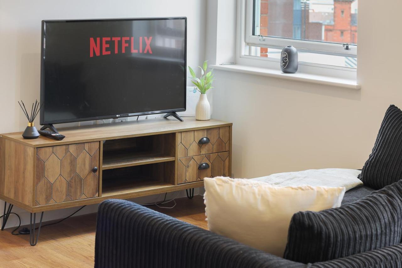 Modern 2-Bed Apartment, Free Parking, City Centre, Netflix & Pet Friendly - Hosted By Stay Host Save شيفيلد المظهر الخارجي الصورة