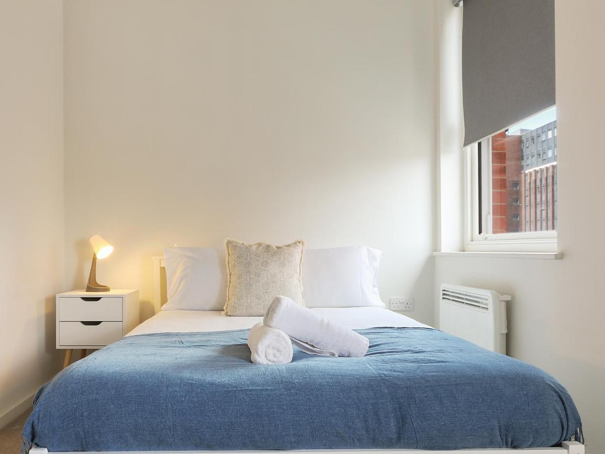 Modern 2-Bed Apartment, Free Parking, City Centre, Netflix & Pet Friendly - Hosted By Stay Host Save شيفيلد المظهر الخارجي الصورة